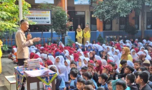 Antisipasi Kasus Bullying, Polsek Cimahi Selatan Berikan Pembinaan pada Siswa SDN Mandiri 1 Kota Cimahi