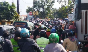 Potret kemacetan Jalan Cimencrang, Kota Bandung.