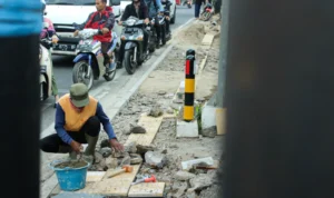 Janjikan Masalah Trotoar di Bandung Beres Akhir Tahun Ini
