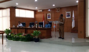Soroti Kawasan Kumuh, Pemkot Cimahi Sebut Persoalan Cukup Sulit Bila Andalkan Pemda Doc. Pj Wali Kota Cimahi dalam Sambutan Penanganan Permukiman Kumuh di Kota Cimahi (Firman)