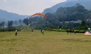 Ratusan Atlet Ikuti Gantole Paralayang Festival 2023 di Puncak Bogor Suasana Gantole Paralayang Festival 2023 di Kawasan Puncak Bogor.