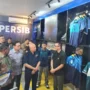 Menyoal Social Commerce dan Praktek Bakar Uang, Apa Tanggapan Menkop-UKM? Menkop-UKM, Teten Masduki saat mengunjungi Graha Persib pada Rabu 11 Oktober 2023 (Sadam/Jabar Ekspres)