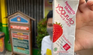 Lagi-lagi Keracunan Massal Terjadi di Bandung Barat, OPD Kembali Kecolongan Ilustrasi Minuman kemasan susu fermentasi diduga menjadi penyebab keracunan massal di Padalarang, Kabupaten Bandung Barat. Kamis (12/10). Foto Jabarekspres