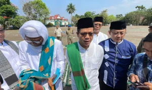Meski Stok Debut Air di Kabupaten Bandung Alami Penurunan Mencapai 50 Persen, Bupati Bandung Terus Lakukan Upaya Pemberian Air Bersih. Foto Agi Jabar Ekspres