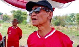 Anggota DPR RI, Yadi Srimulyadi saat menghadiri acara di Padalarang, Kabupaten Bandung Barat. Minggu (15/10). Foto Jabarekspres