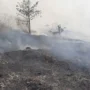 Penampakan TPA Cikundul di Kota Sukabumi yang terbakar pada Minggu, 22 Oktober 2023 pukul 13.00 WIB.
