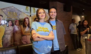 Dalam special screening yang berlangsung di XXI Ubertos dan CGV Paskal, dua bintang utama “Mohon Doa Restu” Syifa Hadju dan Jefri Nichol juga turut hadir.
