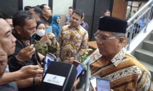 Doc. Dicky Saromi saat Menerangkan Giat 100 Hari ke Depan saat Menjabat Pj Wali Kota Cimahi (Firman)