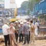 Jajaran Komisi III DPRD Kota Bogor saat melakukan sidak ke proyek pembangunan jembatan Otista. (Foto: Dok. Humpro DPRD Kota Bogor)
