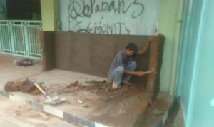 Tak Jadi Dibangun, Material Bata Merah di Trotoar Jalan Pemuda Ciamis Kembali Dibongkar