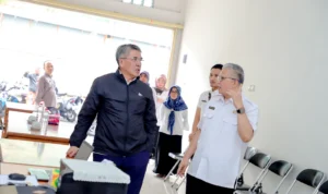 Pj Wali Kota Cimahi Tekan Peningkatan Pelayanan Informasi dan Masalah Sosial di Kota Cimahi