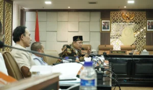 Pansus Masih Godog Raperda Jasa Konstruksi, Serap 1,15 Juta Penduduk Jabar jadi Pekerja Pansus Masih Godog Raperda Jasa Konstruksi, Serap 1,15 Juta Penduduk Jabar jadi Pekerja
