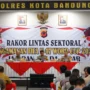 Ribuan Personel Kepolisian Siap Amankan Pertandingan Piala Dunia U17 di Stadion Jalak Harupat Kabupaten Bandung. Foto Dok Humas Polresta Bandung