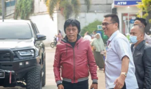 PDIP Fokus Menangkan Ganjar-Mahfud, Adian Napitupulu: Gak Mau Mikirin Gibran PDIP Fokus Menangkan Ganjar-Mahfud, Adian Napitupulu: Gue Gak Mikirin Gibran