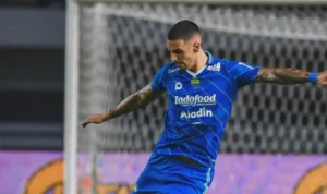 Mengalami Cedera, Persib Berisiko Kehilangan Bek Asal Spanyol Alberto Rodriguez