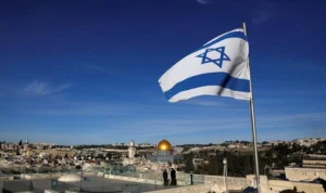 Protes Bergelora di Inggris: Massa Heboh Copot Bendera Israel dalam Aksi Damai Protes Bergelora di Inggris: Massa Heboh Copot Bendera Israel dalam Aksi Damai