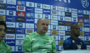 Rentetan Hasil Positif, Bojan Hodak Tetap Waspadai Kekuatan PSS Sleman