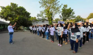 Acara Ganjaran Buruh Berjuang (GBB) Goes to Pabrik di PT Youmr Indonesia, Padaasih, Cibogo, Kabupaten Subang, Jawa Barat, Jumat (20/10). GBB mencetuskan KNHI yang diyakini jadi gerbang percepatan invetasi.