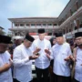 Ganjar Pranowo mendatangi ponpes Cipasung Tasikmalaya untuk berziarah dan diskusi dengan para ulama soal pendidikan pesantren.
