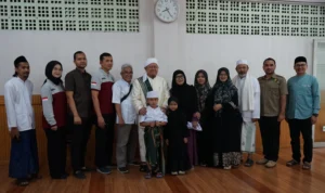 Yayasan Assalaam Kota Bandung menyelenggarakan khitanan massal sekaligus menggelar tabligh akbar bersama Buya Arrazy Hasyim dalam rangka memperingati Maulid Nabi Muhammad SAW, Minggu 15 Oktober 2023.