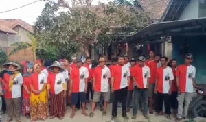 Kelompok petani Pantura bersama Relawan Almijan Pantura mendeklarasikan dukungan bagi Ganjar Pranowo sebagai Calon Presiden di Gelar di Desa Blanakan, Kecamatan Blanakan, Kabupaten Subang.