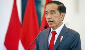 Jokowi Komentari Soal Pelaporan Dirinya dan Keluarga atas Dugaan Kolusi dan Nepotisme