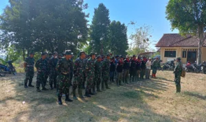 40 Personel TNI Evakuasi Ratusan Santri MI dan MTs Imbas Bencana Karhutla di Areal Gunung Karang 40 Personel TNI Evakuasi Ratusan Santri MI dan MTs Imbas Bencana Karhutla di Areal Gunung Karang