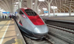 Harga Resmi Tiket Kereta Cepat Whoosh Rp300 Ribu, Bisa di Pesan Mulai 18 Oktober