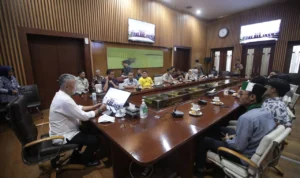 Silang Pendapat Pj Wali Kota Bandung dan Mahasiwa, Bahas Tiga Hal ini