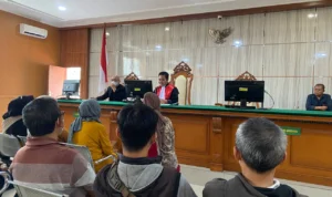 Tegakkan Perda, 10 Pelaku Buang Sampah Sembarangan Jalani Sidang Tipiring di PN Bandung