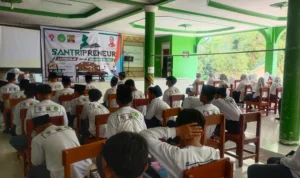 Asdep Menpora 4 RI Imbau Ratusan Santri untuk Jago Wirausaha
