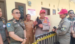 Satpol PP Indramayu Tutup Rumah Kost Disulap Jadi Tempat Prostitusi Satpol PP Indramayu Tutup Rumah Kost Disulap Jadi Tempat Prostitusi