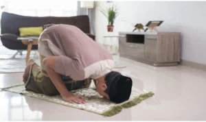 Makna dari Pelaksanaan Sujud Sajdah Makna dari Pelaksanaan Sujud Sajdah