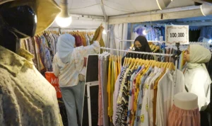 BGS Raup Rp63 Miliar, Ini Harapan Kadisbudpar Kota Bandung Salah satu gerai penjualan BGS 2023 di Mal Cihampelas Walk (18/11).
