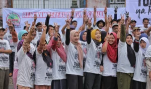 Sarasehan peningkatan produktivitas gula merah bersama Relawan Petebu Dukung Ganjar di Desa Nanggewer, Kecamatan Pagerageung, Kabupaten Tasikmalaya, Jawa Barat, Kamis (16/11) pagi.