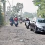 PHRI Desak Pemkab Bogor Perbaiki Jalan Alternatif Puncak yang Rusak