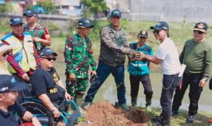 Aksi Tanam Pohon Himasda ITB – Fikom UNPAD Membumi – Water Project 2023
