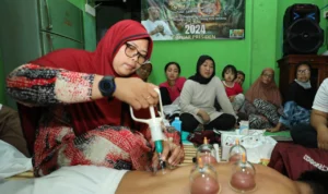 Peduli Kesehatan Masyarakat, Ganjar Sejati Latih Pengobatan Alternatif Bekam Peduli Kesehatan Masyarakat, Ganjar Sejati Latih Pengobatan Alternatif Bekam