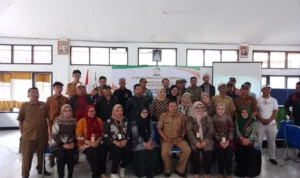 CSR PT MBK Ventura Salurkan 52 Tong Sampah Organik Non-organik