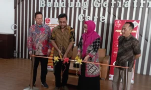 Tawarkan Mahdian Klem, Rumah Sunat dr. Mahdian Hadir di Bandung Peresmian Rumah Sunat dr Mahdian di Kecamatan Sumur Bandung, Kota Bandung / Istimewa