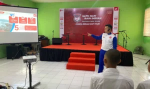 HDC Tour Tasikmalaya: Berbagi Pengalaman Seru Bersama Pebalap AHRT Doc. Sharing Sessions Seputar Safety Riding dalam Rangkaian HDC Tour (mong)