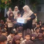 Penggalangan dana untuk Palestina yang dilakukan Siswa SD Negeri 1 Banjar Jawa Barat. (Cecep Herdi/Jabar Ekspres)