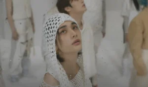 MV Lagu baru Stray Kids 'LA LA LA" yang berhasil jadi Trending di Youtube.