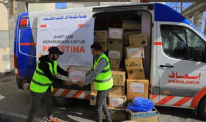 Rumah Zakat Bersama Mitra Salurkan Bantuan Kemanusiaan ke Palestina Lembaga sosial Rumah Zakat memberikan bantuan kepada rakyat palestina sebagai bentuk empati atas kekerasan konflik di jalur Gaza.