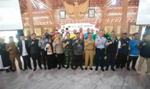 DPRD Kota Bandung Berkomitmen Wujudkan Pemilu Damai Bersama Seluruh Unsur DPRD Kota Bandung Berkomitmen Wujudkan Pemilu Damai Bersama Seluruh Unsur