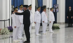 Ilustrasi: Pelantikan Pj Wali Kota Banjar oleh Pj Gubernur Jabar, Bey Triadi Machmudin.