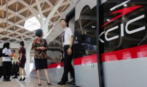 Moda Transportasi Kereta Cepat Whoosh Terus Diupayakan