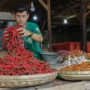 Harga Cabai di Kota Bandung Merangkak Naik Berkali Lipat