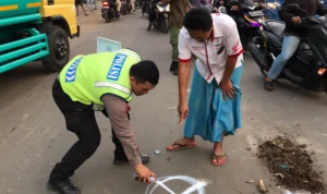 Polisi saat melakukan olah TKP. Foto : Dok Polres