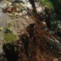 Hujan Deras Guyur Cibadak, Jalan Alternatif 3 Terancam Longsor